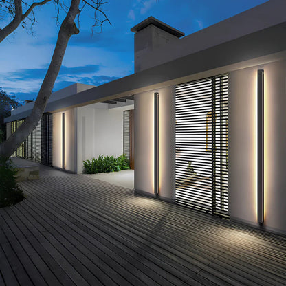 Linear Outdoor Sconce