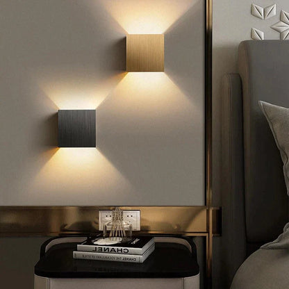 Elegant Wall Light
