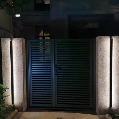 Linear Outdoor Sconce