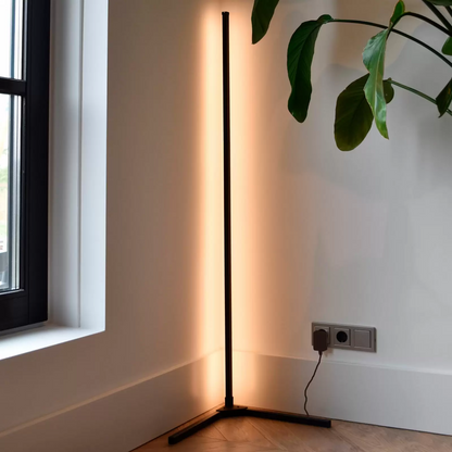 Elux Floorlamp